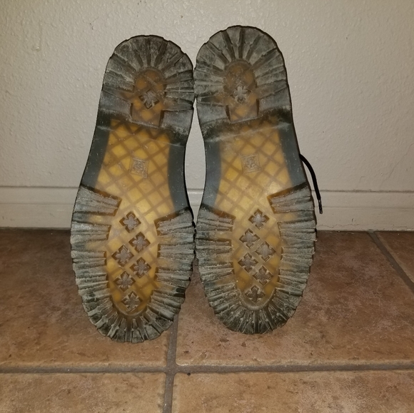 Dr. Martens Awleys - Picture 9 of 10